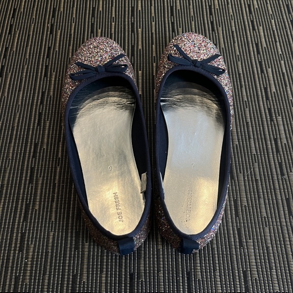 JOE FRESH - Rainbow Sparkles with Navy trim ballet flat (SZ6.5/7) - Picture 8 of 9